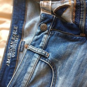 high waisted medium wash jeggings